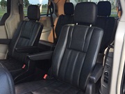 CHRYSLER Town Country in FordRent